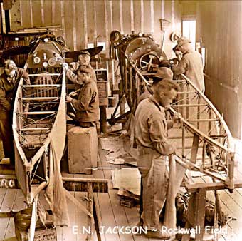 Skinning planes fuselages